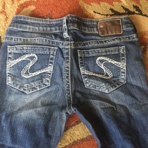 Silver jeans gently warn